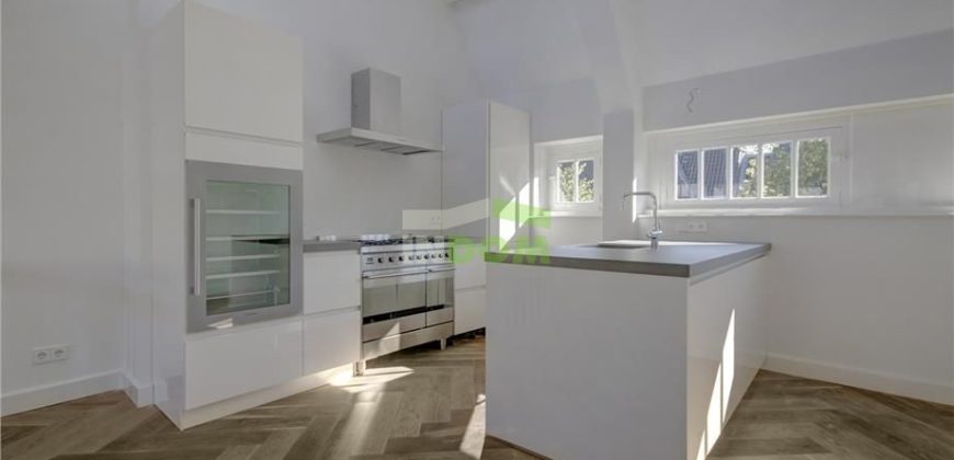 Апартаменты в Амстердаме, Нидерланды, 124 м2