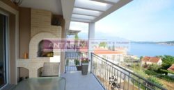 Апартаменты в Дженовичах, Черногория, 80 м2