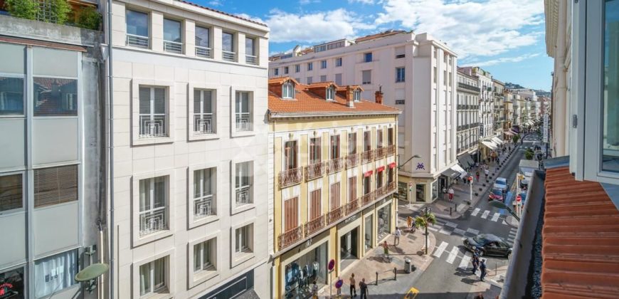 Апартаменты в Каннах, Франция, 115 м2