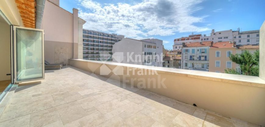 Апартаменты в Каннах, Франция, 115 м2
