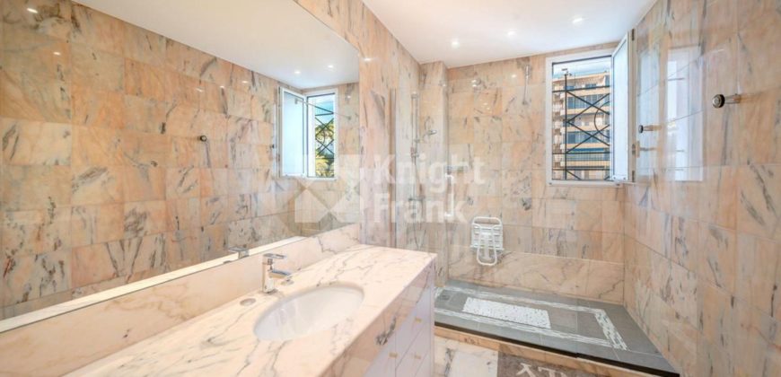 Апартаменты в Каннах, Франция, 190 м2