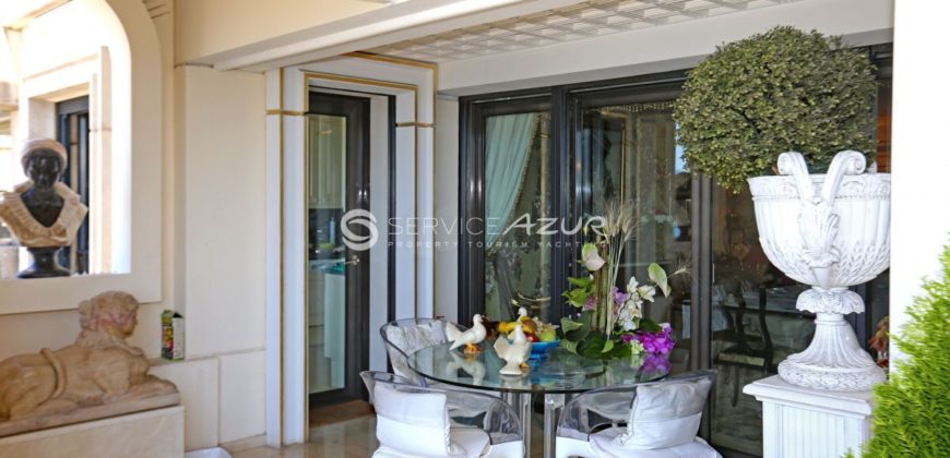 Апартаменты в Каннах, Франция, 325 м2