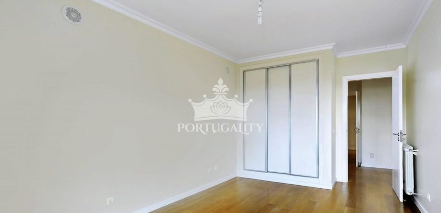 Апартаменты в Кашкайше, Португалия, 125 м2
