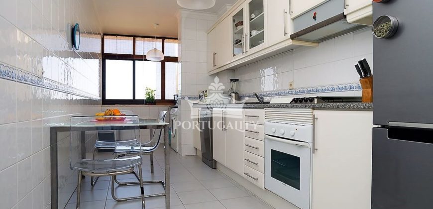 Апартаменты в Кашкайше, Португалия, 125 м2