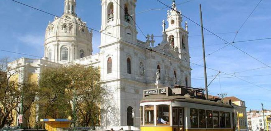 Апартаменты в Лиссабоне, Португалия, 150 м2