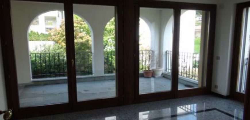 Апартаменты в Тичино, Швейцария, 208 м2