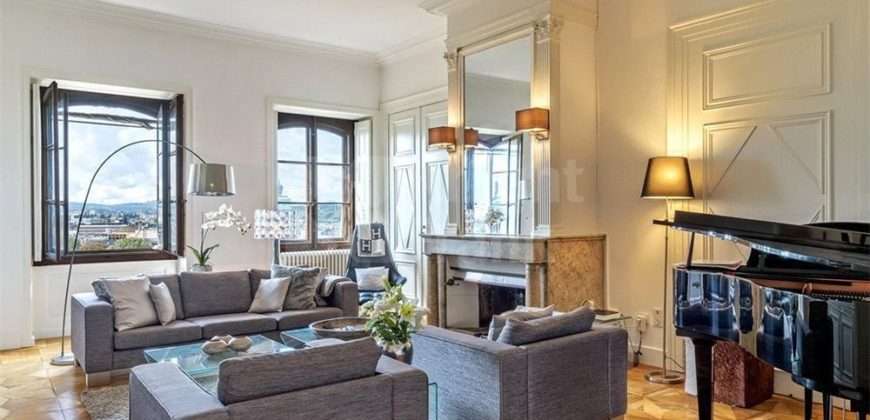 Апартаменты в Женеве, Швейцария, 330 м2
