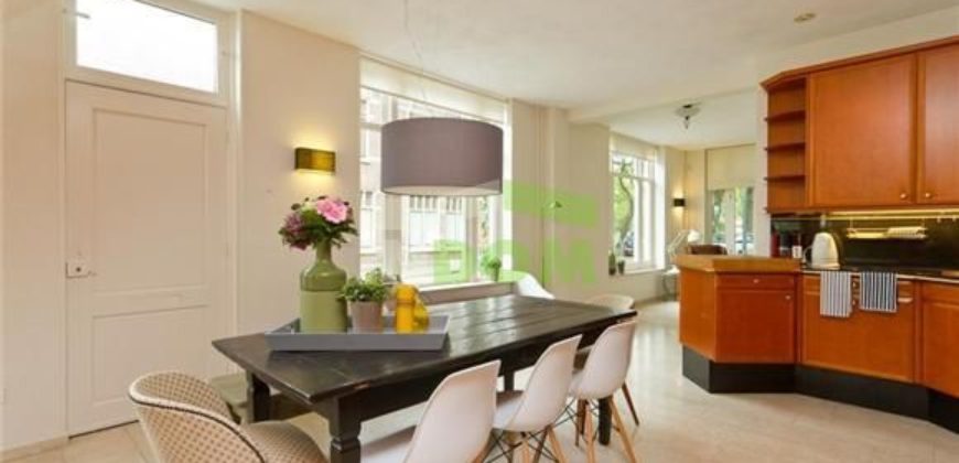 Дом в Амстердаме, Нидерланды, 210 м2