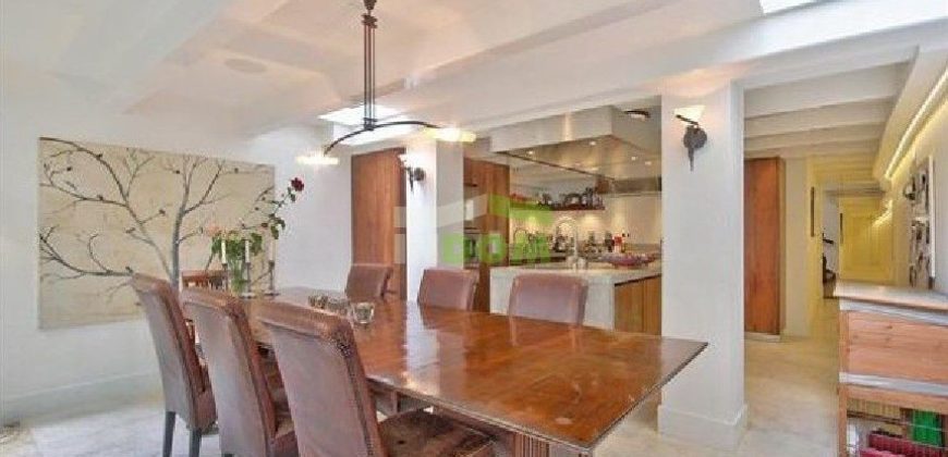 Дом в Амстердаме, Нидерланды, 479 м2