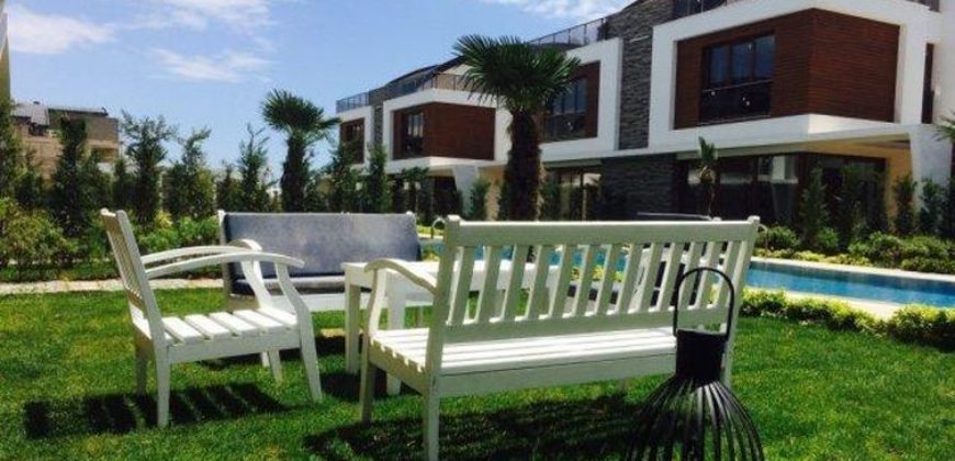 Дом в Анталии, Турция, 350 м2