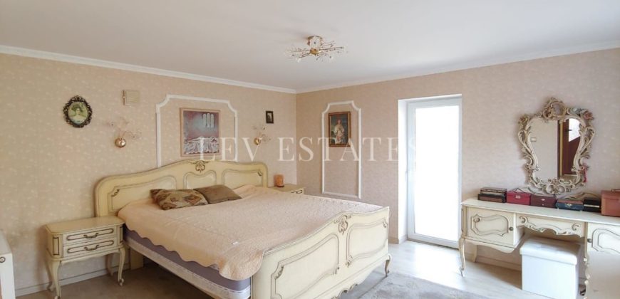 Дом в Бате, Болгария, 140 м2