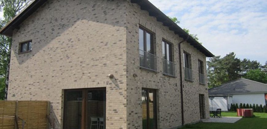 Дом в Бранденбурге, Германия, 225 м2