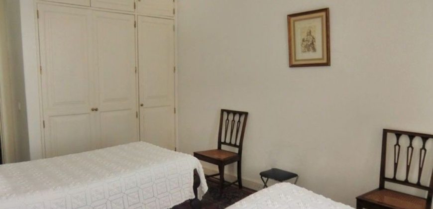 Дом в Лиссабоне, Португалия, 250 м2