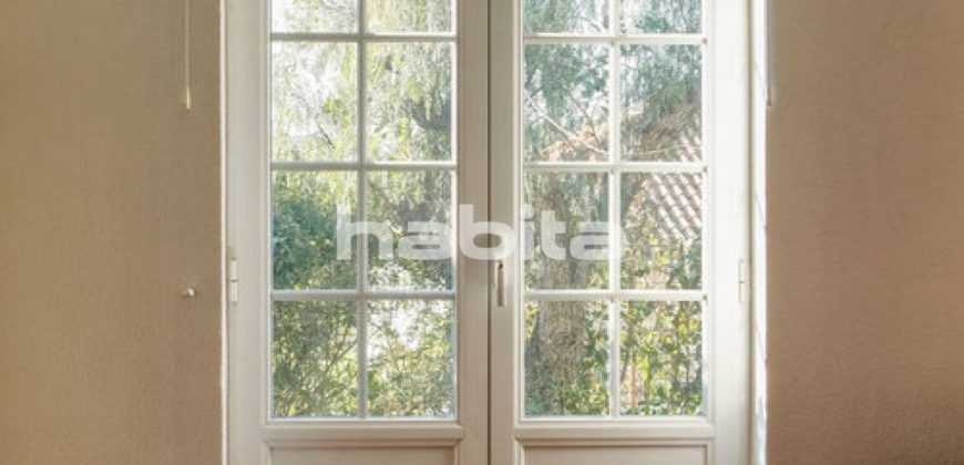 Дом в Лиссабоне, Португалия, 338 м2