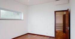 Дом в Лиссабоне, Португалия, 408 м2
