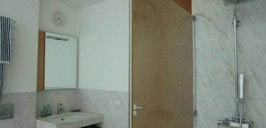 Дом в Лиссабоне, Португалия, 419 м2