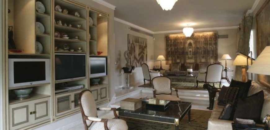 Дом в Лиссабоне, Португалия, 800 м2
