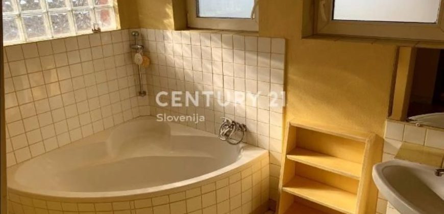 Дом в Любляне, Словения, 206 м2