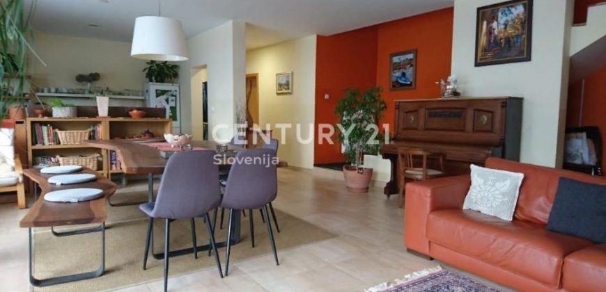 Дом в Мариборе, Словения, 245 м2