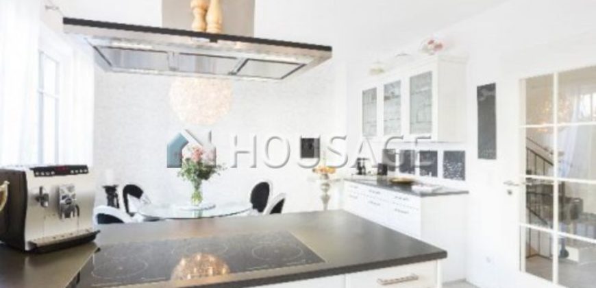 Дом в Мюнхене, Германия, 235 м2