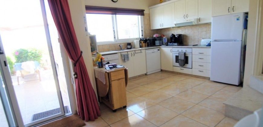 Дом в Пафосе, Кипр, 82 м2