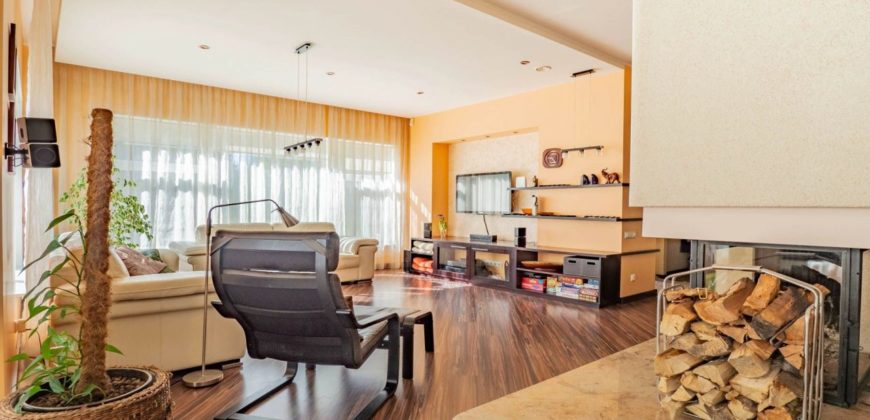 Дом в Рижском крае, Латвия, 412 м2