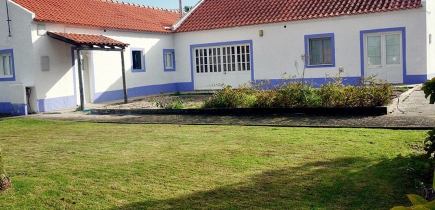 Дом в Сетубале, Португалия, 265 м2