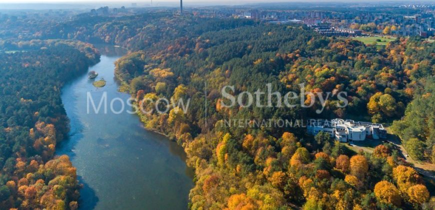 Дом в Вильнюсе, Литва, 3782 м2