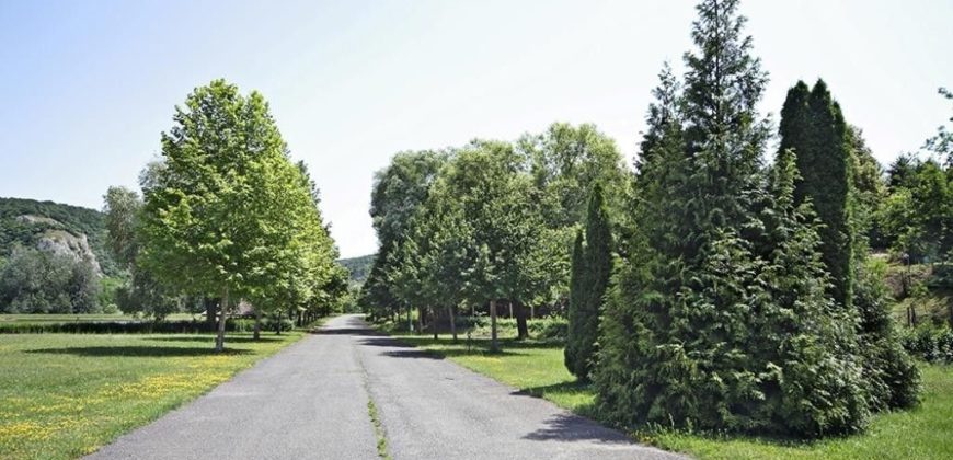 Коммерческая недвижимость Bicske, Венгрия, 1440 м2