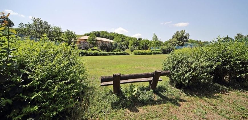 Коммерческая недвижимость Bicske, Венгрия, 1440 м2