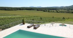 Коммерческая недвижимость Monoszló, Венгрия, 2437 м2