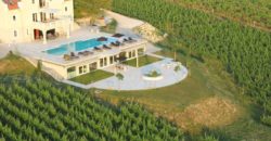 Коммерческая недвижимость Monoszló, Венгрия, 2437 м2