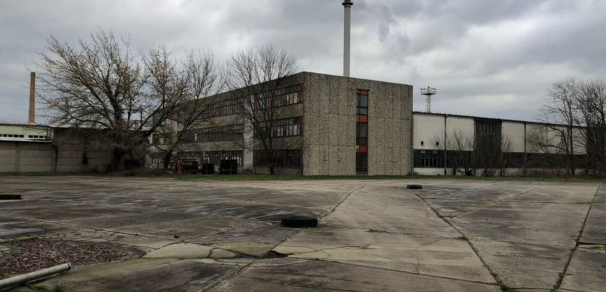 Коммерческая недвижимость в Бранденбурге, Германия, 8880 м2