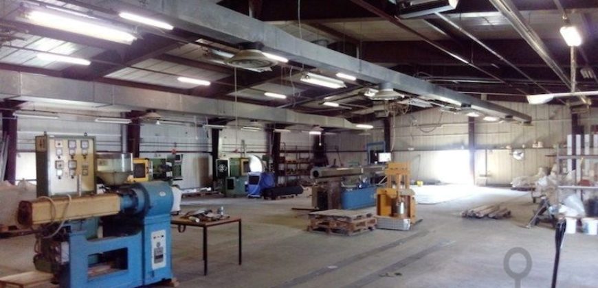 Коммерческая недвижимость в Гросупле, Словения, 2500 м2