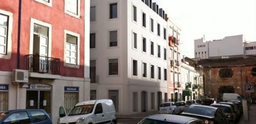 Коммерческая недвижимость в Лиссабоне, Португалия, 104 м2