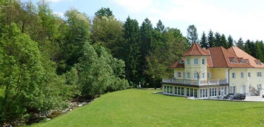Коммерческая недвижимость в Мариборе, Словения, 900 м2