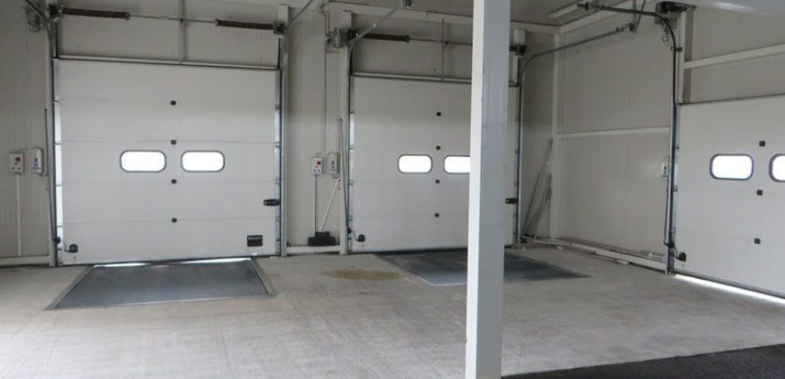Коммерческая недвижимость в Сежане, Словения, 7472 м2
