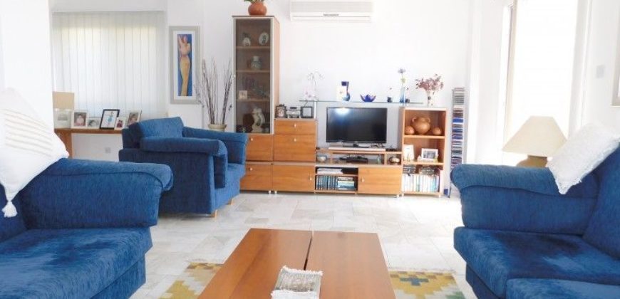 Коттедж в Пафосе, Кипр, 132 м2