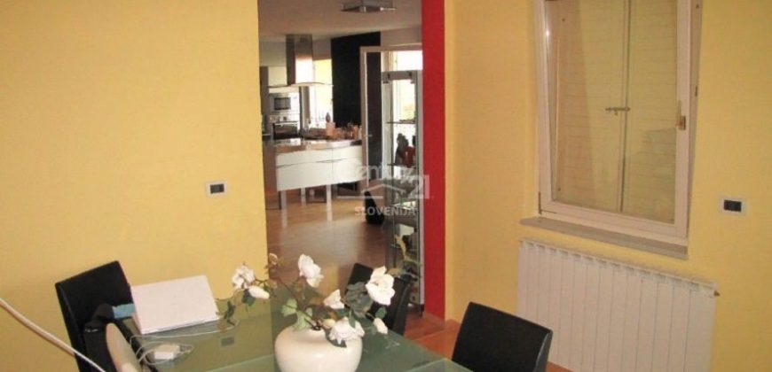 Квартира в Копере, Словения, 86 м2