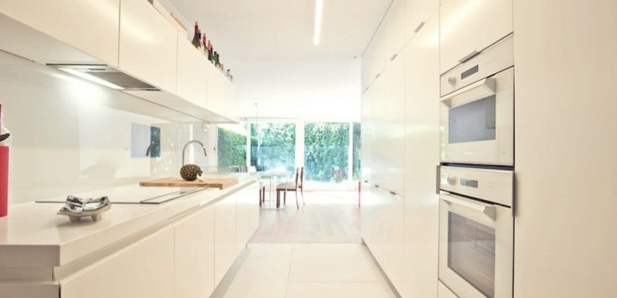 Квартира в Лиссабоне, Португалия, 125 м2