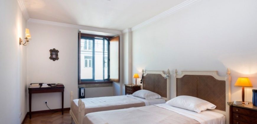 Квартира в Лиссабоне, Португалия, 148 м2