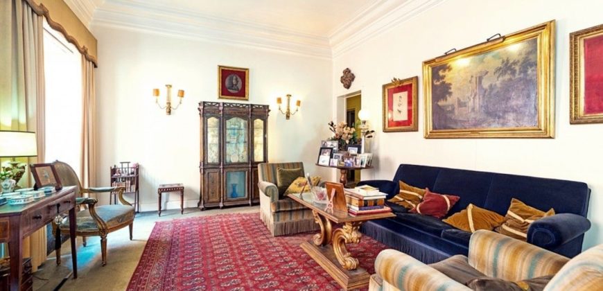 Квартира в Лиссабоне, Португалия, 248 м2