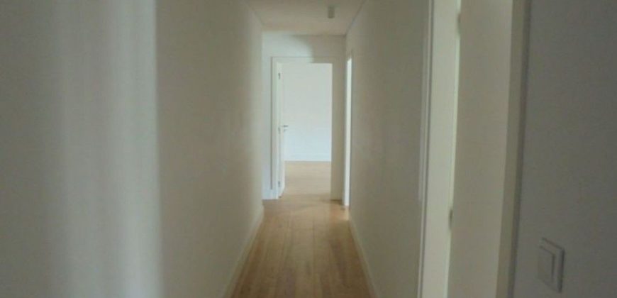Квартира в Лиссабоне, Португалия, 270 м2
