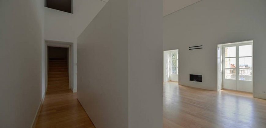 Квартира в Лиссабоне, Португалия, 354 м2