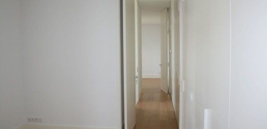 Квартира в Лиссабоне, Португалия, 354 м2
