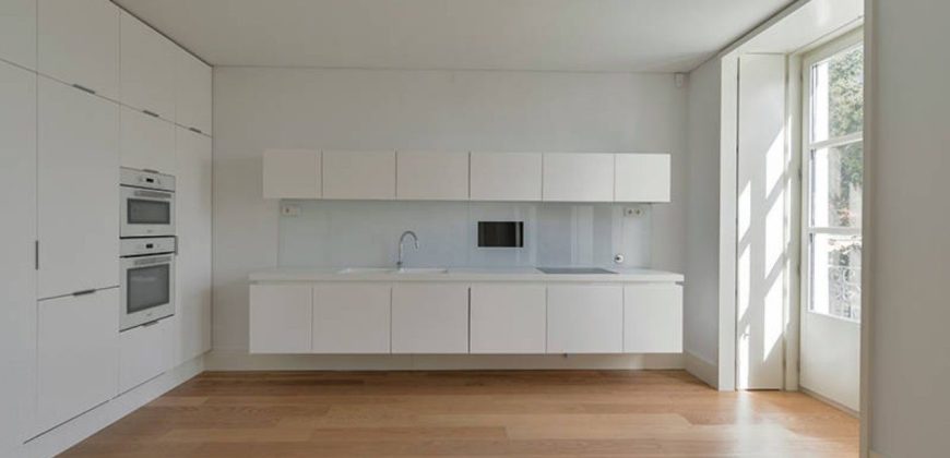 Квартира в Лиссабоне, Португалия, 354 м2