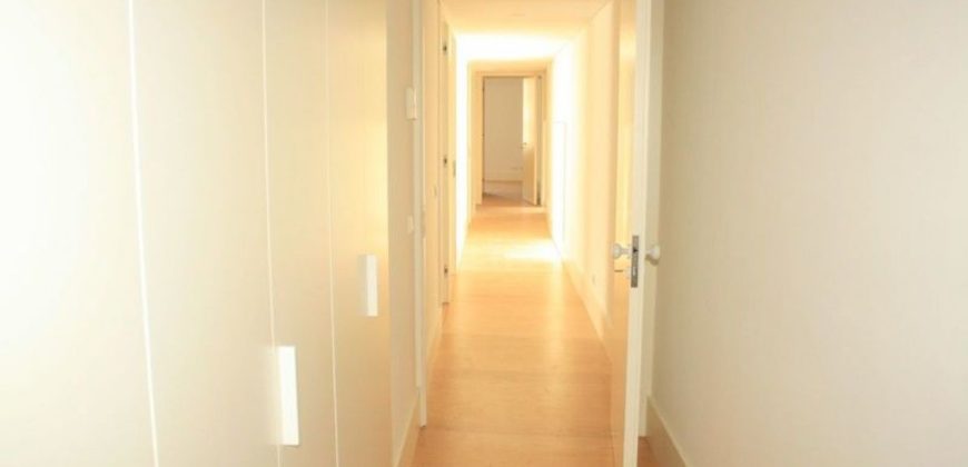 Квартира в Лиссабоне, Португалия, 354 м2