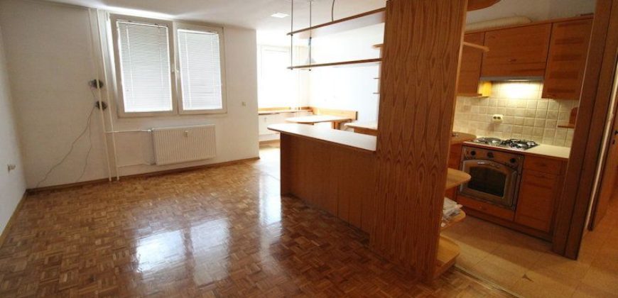 Квартира в Любляне, Словения, 75 м2