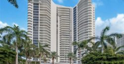 Квартира в Майами, США, 295 м2
