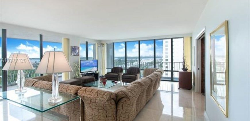 Квартира в Майами, США, 307 м2